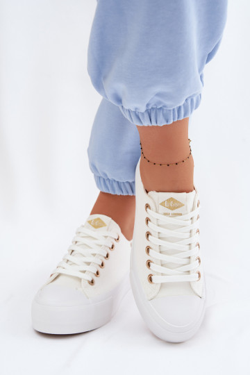 Scarpe per il tempo libero con una piattaforma Lee Cooper LCIN-26-31-4369 Colore bianco