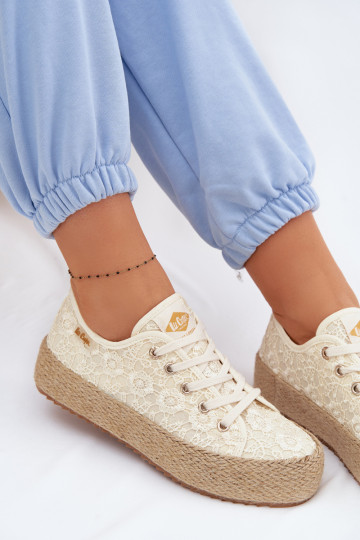 con motivi di pizzo scarpe casual espadrillas con una piattaforma Lee Cooper LCIN-26-31-4328 beige