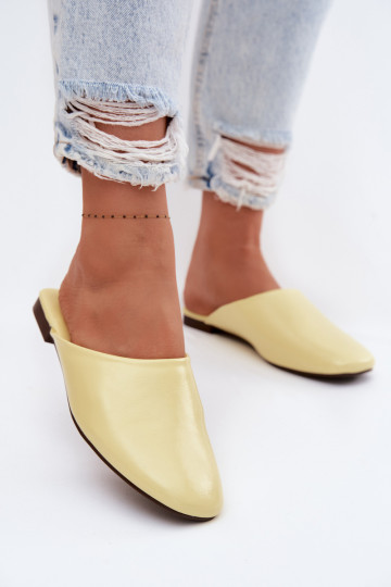Pantofole gialle da donna piatte in pelle sintetica Romelle 2