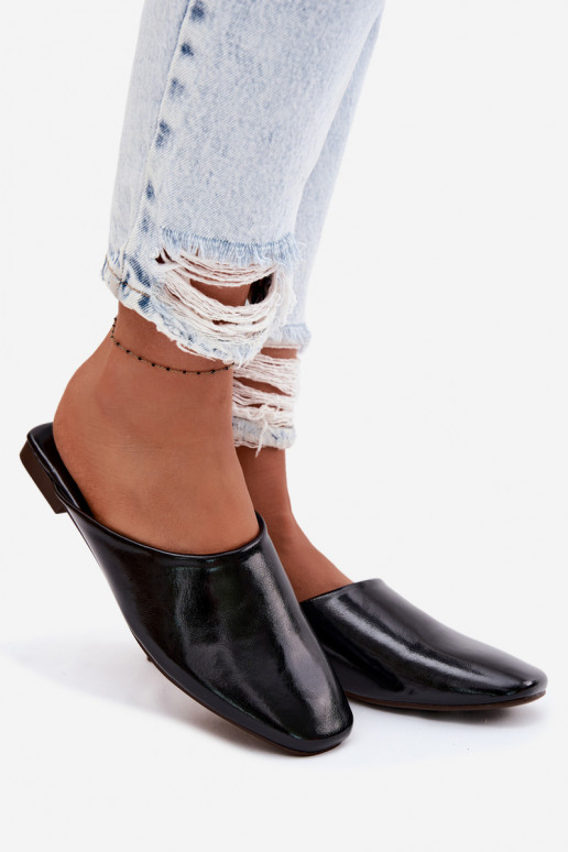 Pantofole da donna MuleImitacji Skóry isoscele colore nero Romelle