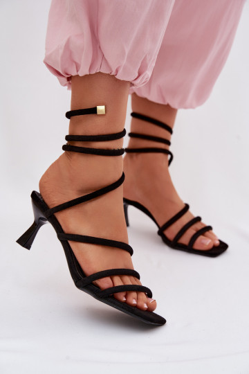 Sandali da donna con i tacchi con strisce colore nero Samara