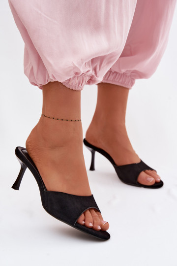 PantofoleImitacji dalla pelle scamosciatau con tacchi sottili colore nero Melissea