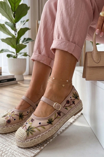 Espadrillas rosa decorate...