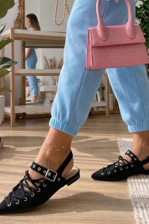 Ballerine nere con tacco aperto...