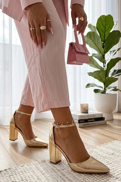Scarpe con tacco dorate su collo Audrey