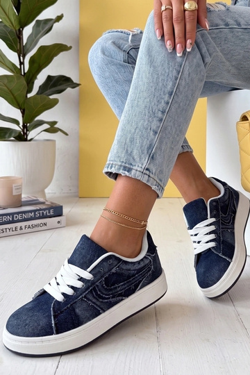 Scarpe sportive blu scuro... 2