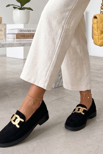 Mocassini neri con fibbia...