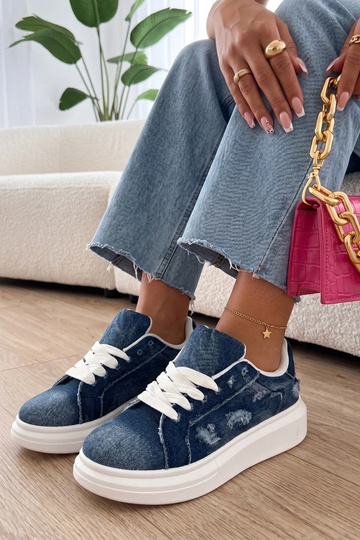 Sneakers blu scuro con...