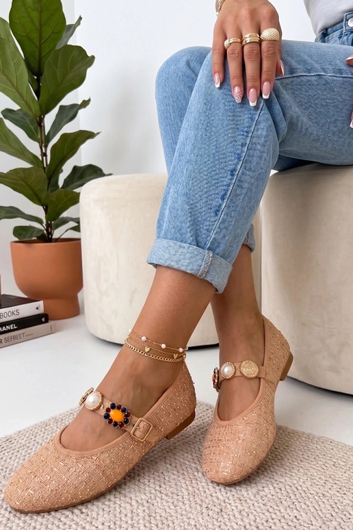 Ballerine color sabbia con cinturino...