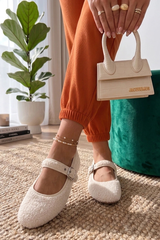 Ballerine bianche pelose con...