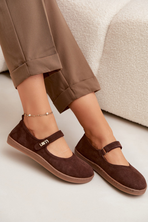 Ballerine in pelle scamosciata Barefoot con cinturini Zazoo 10206 color cioccolato