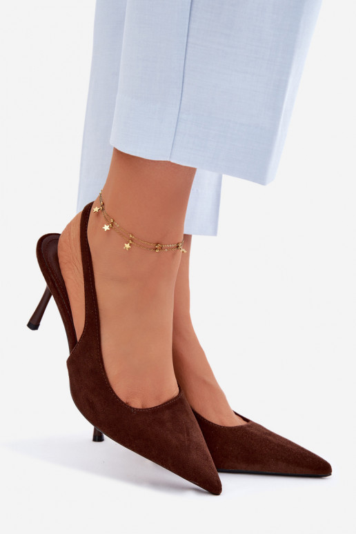 Sandali con tacco sottile in suede sintetico color cioccolato Kevina