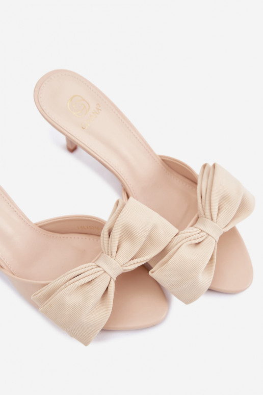 Pantofole donna con tacchi sottili e fiocchi color sabbia Jelessa
