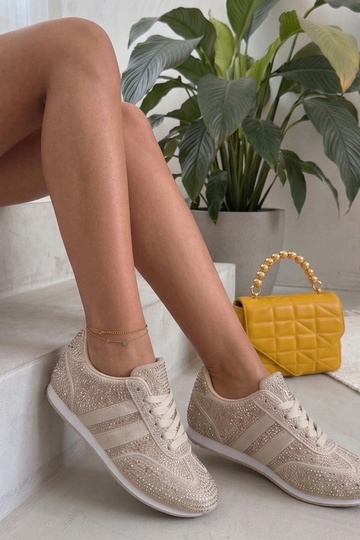 Sneakers color sabbia con zirconi Sybilla 2