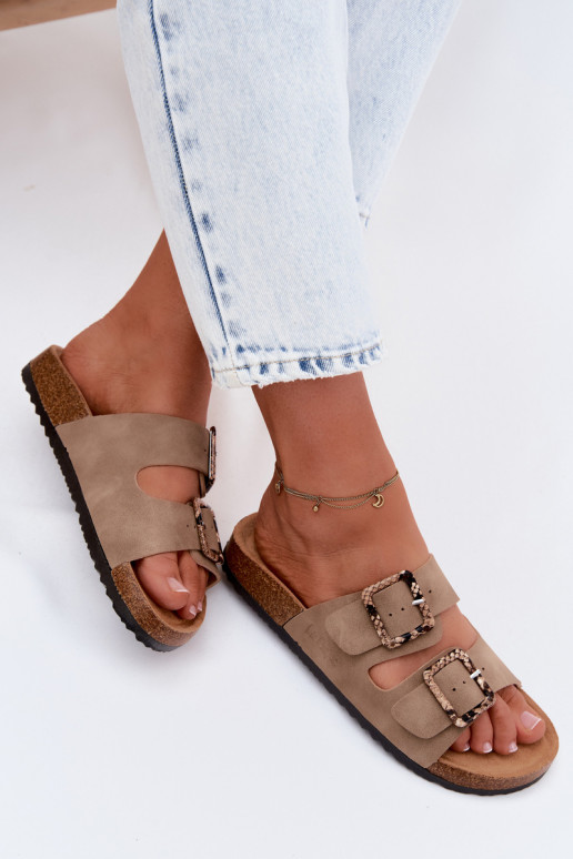 Pantofole da donna color khaki con fibbie Lee Cooper LCIN-26-35-4451L