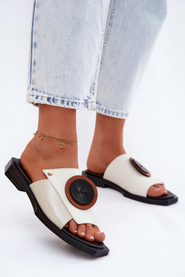 Pantofole in pelle Femminile disegno geometrico Deveciejka K7479-01 beige-colore nero