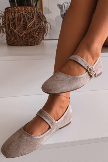 Ballerine con cinturini e accessori dorati con fibbie color sabbia Kelisa