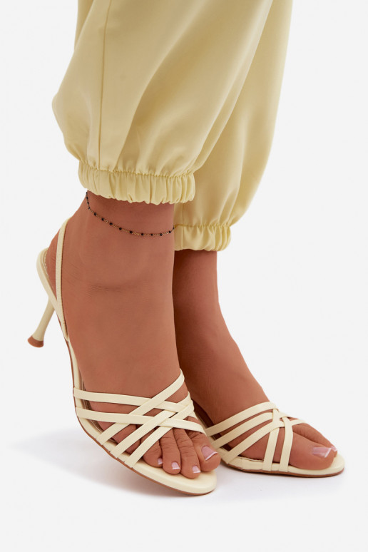 Sandali da donna con tacchi sottili con strisce colore giallo Velivelle