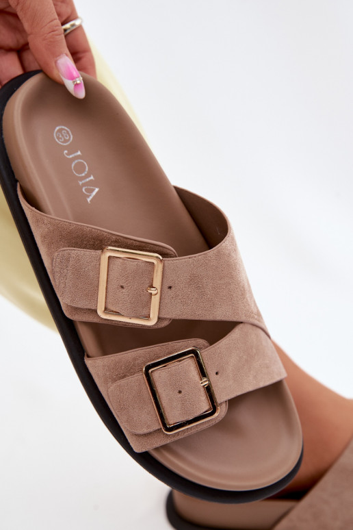 Pantofole in faux suede color sabbia con fibbie dorate Selissea