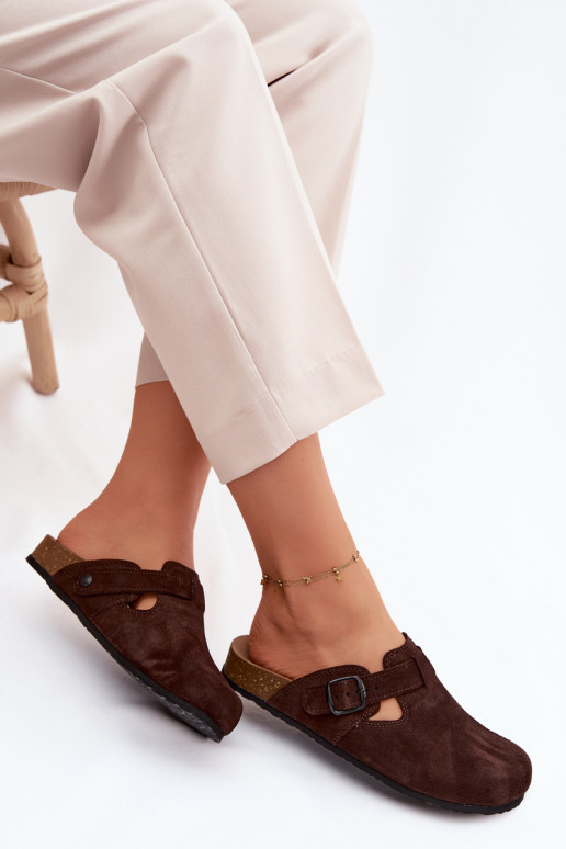 Mule in pelle scamosciata con fibbie Zazoo 1905, colore cioccolato