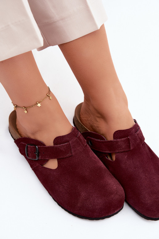 Mule in pelle scamosciata con fibbie Zazoo 1905, colore viola scuro