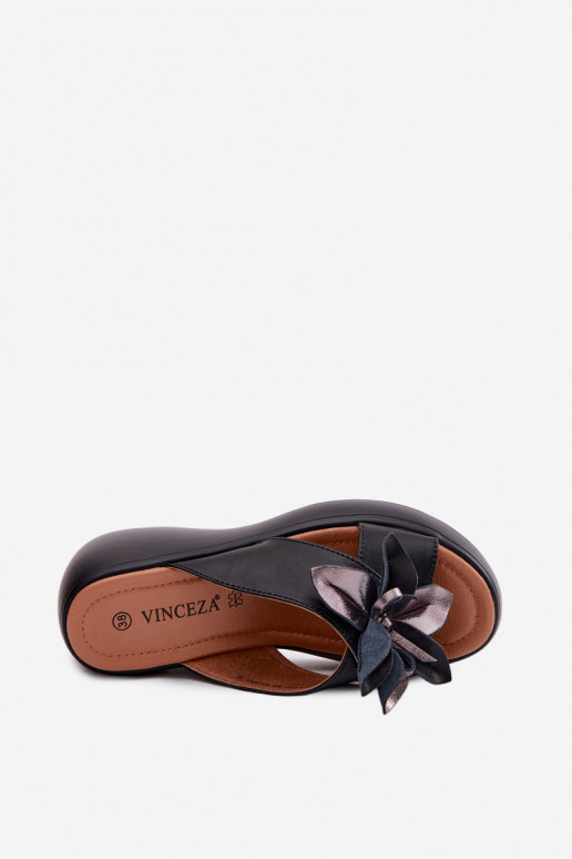 Pantofole in pelle con una piattaforma Con decorazioni Un fiore Vinceza 41511 colore nero