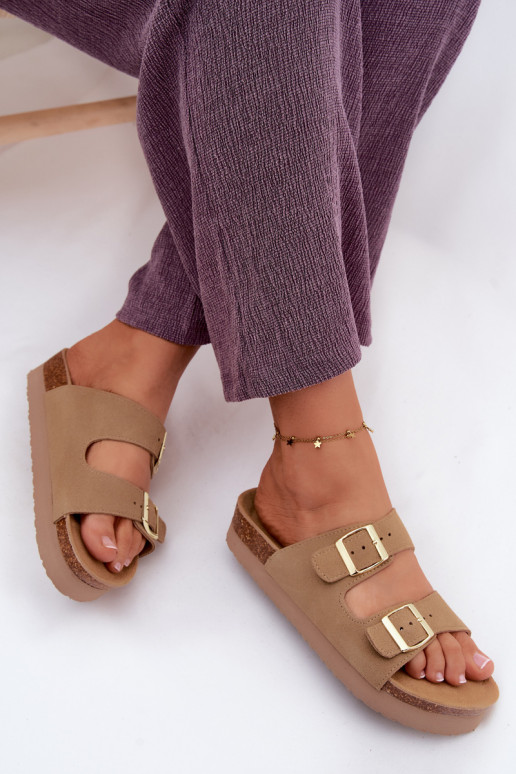 Pantofole in pelle con piattaforma e fibbie Vinceza 102657, colore sabbia