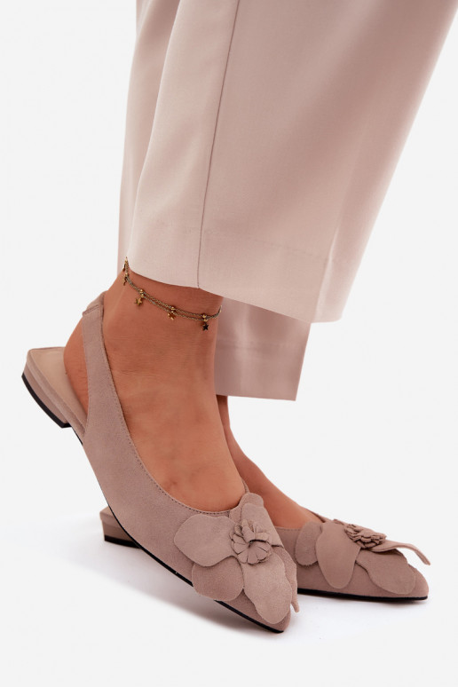 sandali Pelle dalla pelle scamosciata con tacchi larghi Con decorazioni Un fiore Vinceza 66951 beige