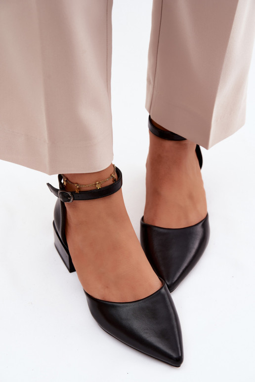 Scarpe nere con tacco e cinturino Vinceza 62278