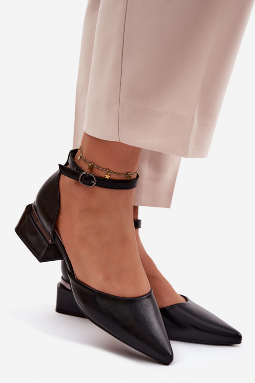 Scarpe nere con tacco e cinturino Vinceza 62278