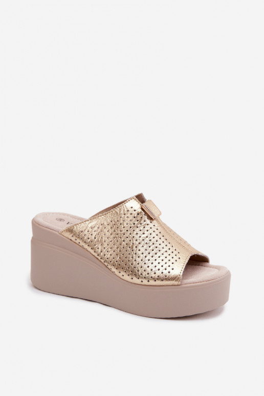 Pantofole dorate da donna in ecopelle con piattaforma Vinceza 95392