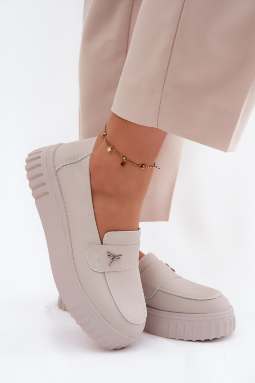 Pelle scarpe Femminile con una piattaforma Un modello convincente Vinceza 93218 beige