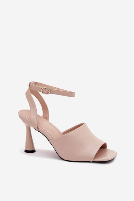 Sandali beige da donna con tacco basso Vinceza 62297