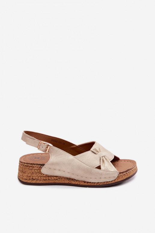 Comodi sandali da donna con una piattaforma colore dorato Iggy