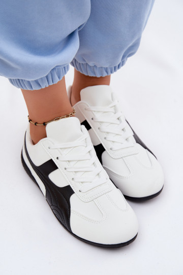 Scarpe bianche in stile sneaker per donne Tai
