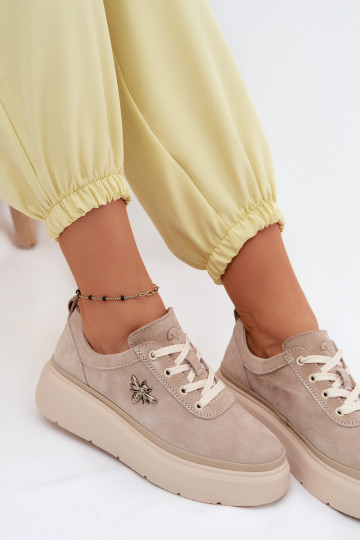 Pelle dalla pelle scamosciata scarpe Femminile con una piattaforma Vinceza 41523 beige