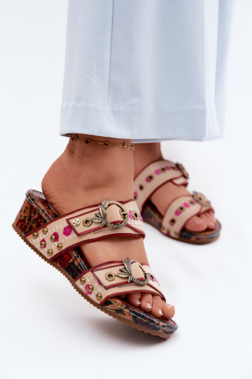 Ciabatte in pelle per donna con motivo e piattaforma in vari colori 2