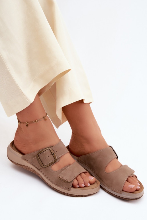 Pantofole da donna con fibbie I con chiusura adesivaem INBLU LL000006 colore marrone