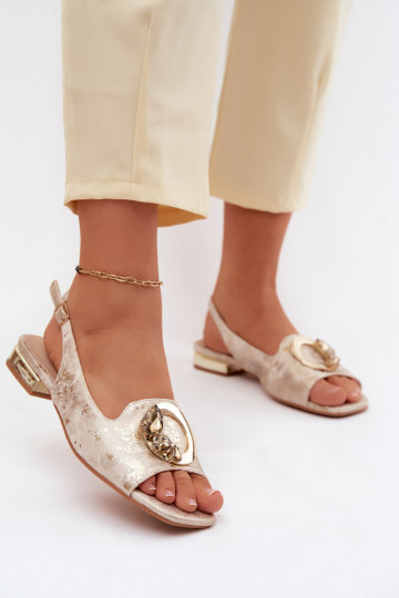 Sandali piatti per donna con ornamenti in oro 2
