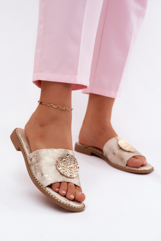 Pantofole da donna con dettagli decorativi e tacco largo KV61-6034 oro