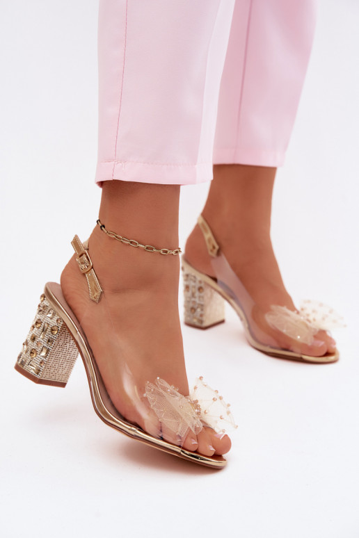 sandali con i tacchi con gli occhi lucenti SiateczkoAa con nastri D&A MR61-9010 colore dorato