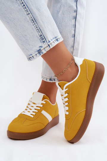 Sneakers con imitazione di camoscio giallo Calira