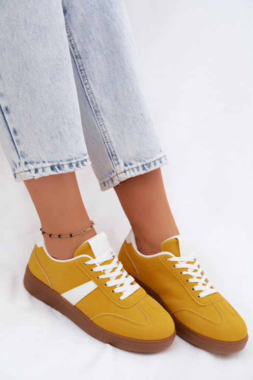 Sneakers con imitazione di camoscio giallo Calira