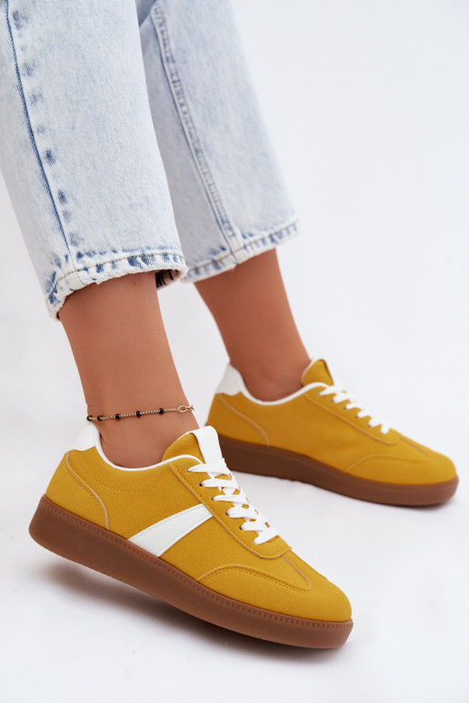 Sneakers con imitazione di camoscio giallo Calira