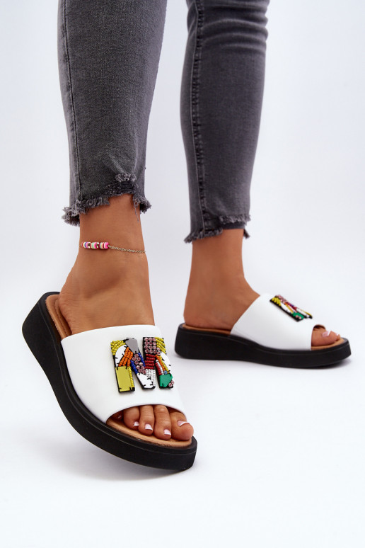 Pantofole in pelle Femminile con ornamenti Colore bianco Asames