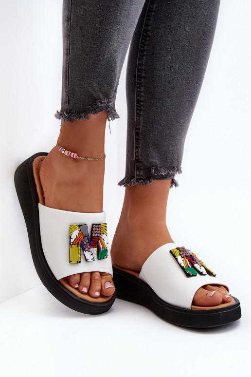 Pantofole in pelle Femminile con ornamenti Colore bianco Asames