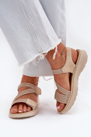 Sandali comodi da donna color sabbia con chiusure adesive Hallriva