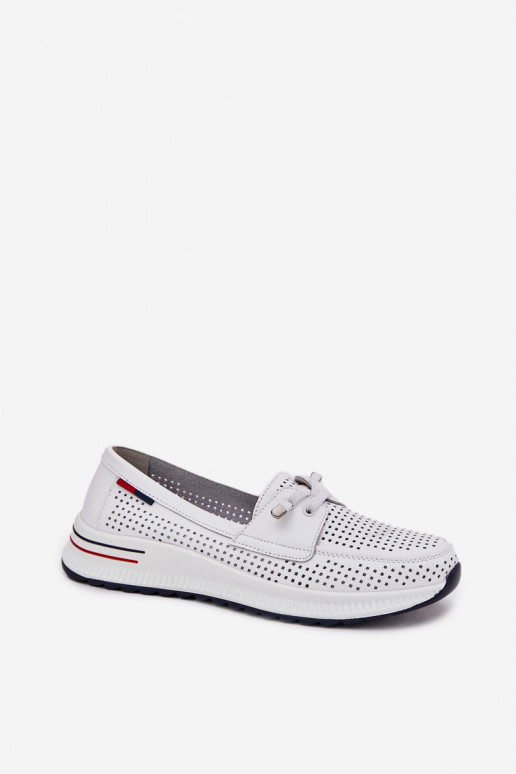 Pelle scarpe Femminile con una piattaforma Colore bianco Violeth