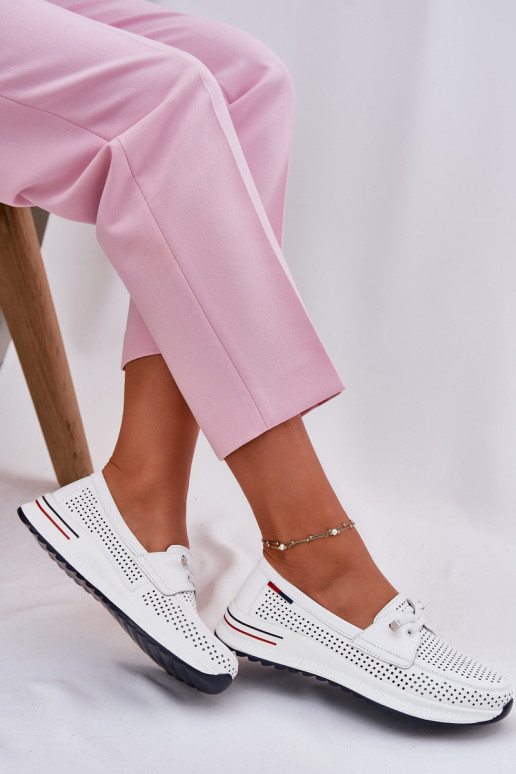 Pelle scarpe Femminile con una piattaforma Colore bianco Violeth