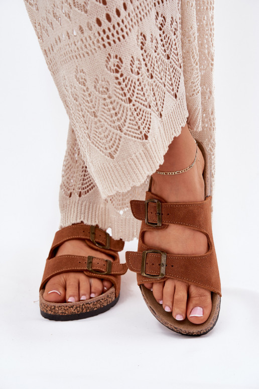 pantofole in pelle scamosciata Su suola in sughero con fibbie colore marrone Tavira